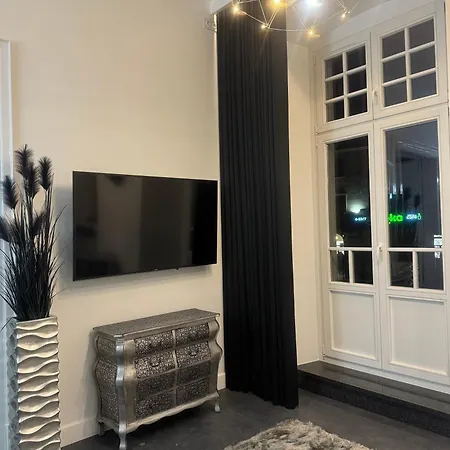 I'm Platinum Premium Apartment *